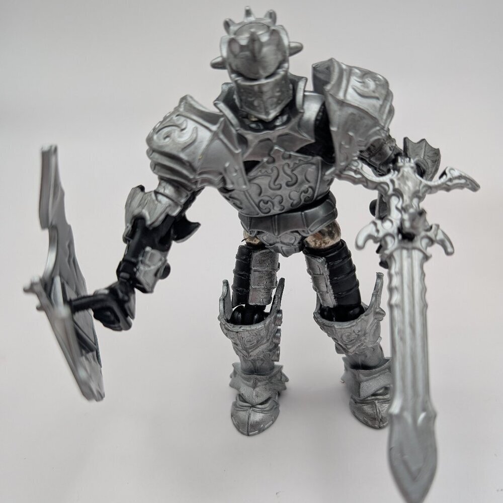 Mega Block Mag Warriors Hawkblade Magnetic Figurine 9013 - Complete